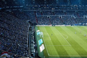 leyu-sports-浓眉十场狂飙创纪录，利物浦极限挑战双线齐飞